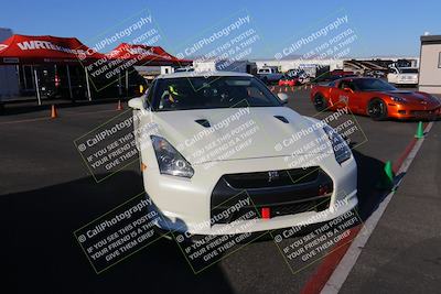 media/Nov-19-2022-Speed Ventures (Sat) [[eb5c8f9508]]/Around the Pits/Pre Grid Green/